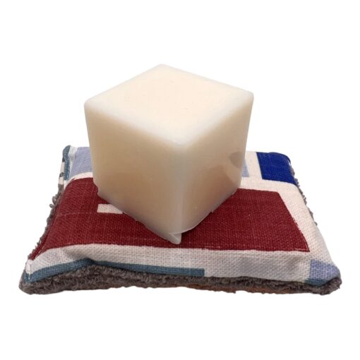 Savon ménager et son éponge lavable