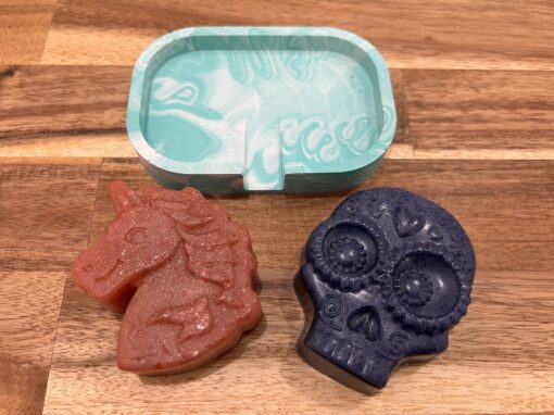 savon sans soude et porte savon en jesmonite. Atelier créatif pour enfant animé à Lunel