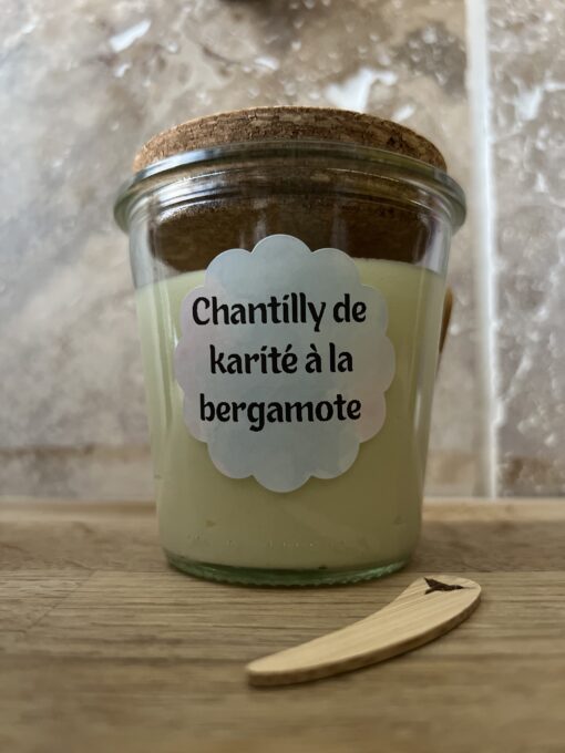 chantilly de karité au bergamote. Soin du corps, pieds, mains, visage, pointes des cheveux